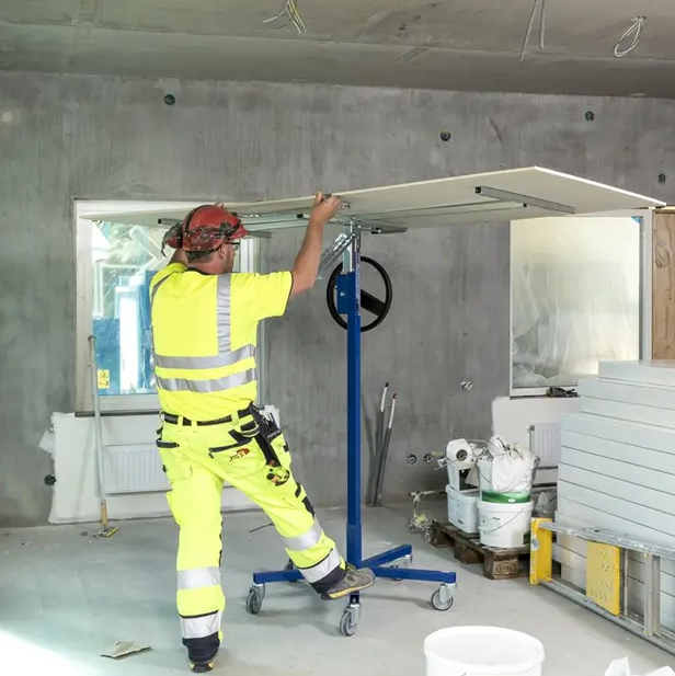 Super lightweight cement board